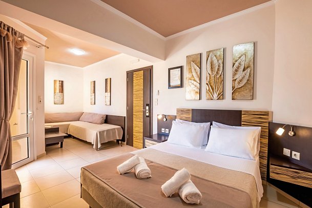 Nereides - Wohnbeispiel Familienzimmer (Zimmercodierung FB2)