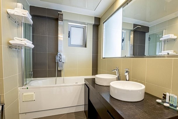 Konstantinos Palace - Wohnbeispiel Juniorsuite Meerblick (Zimmercodierung JBM)