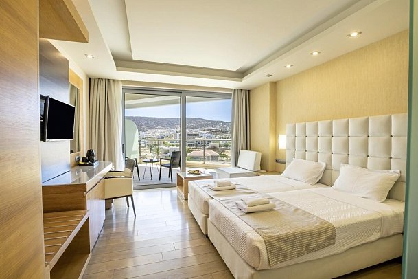 Konstantinos Palace - Wohnbeispiel Doppelzimmer seitl. Meerblick (Zimmercodierung DBN)