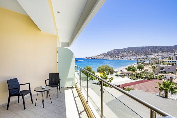 Konstantinos Palace - Wohnbeispiel Doppelzimmer seitl. Meerblick (Zimmercodierung DBN)