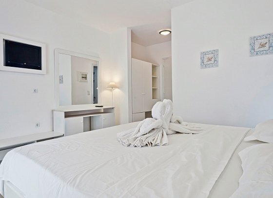 Sarris Hotel - Wohnbeispiel Doppelzimmer Meerblick (Zimmercodierung DBM)