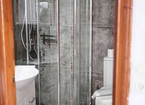Hotel Albatros - Wohnbeispiel Bad (Zimmercodierung DB1)