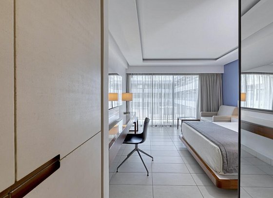 Alimounda Mare - Wohnbeispiel Doppelzimmer seitl. Meerblick (Zimmercodierung DBN)