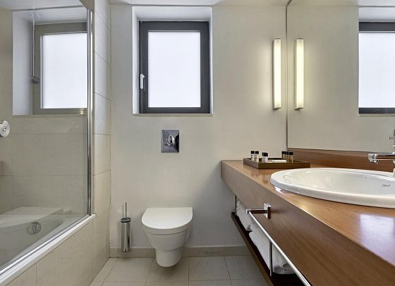 Alimounda Mare - Wohnbeispiel Bad Doppelzimmer Meeresfront (Zimmercodierung DBO)