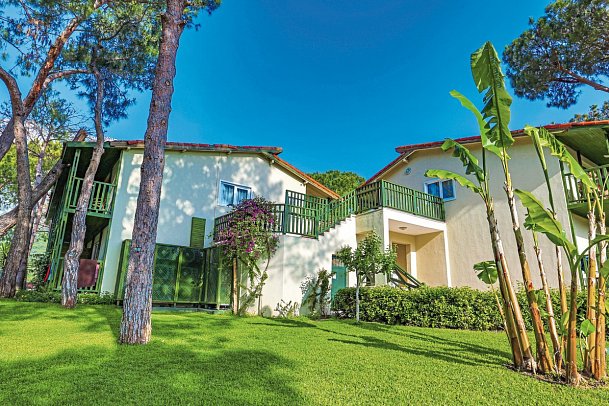 Crystal Flora Pearl Collection