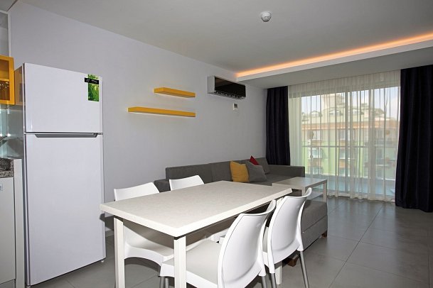 Green Garden Suites
