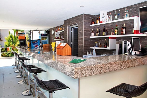 Green Garden Suites