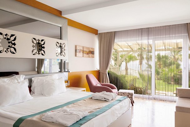 Flora Garden Beach - Wohnbeispiel Doppelzimmer Superior Meerblick (Zimmercodierung DSM)