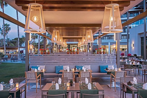 Acanthus & Cennet Barut Collection