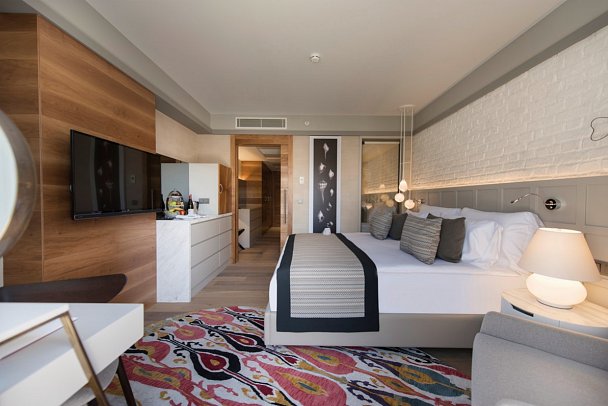 Acanthus & Cennet Barut Collection - Wohnbeispiel Familienzimmer seitl. Meerblick (Zimmercodierung FBN)