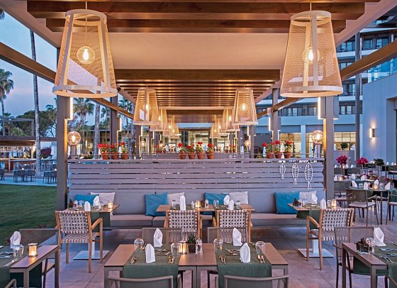 Acanthus & Cennet Barut Collection