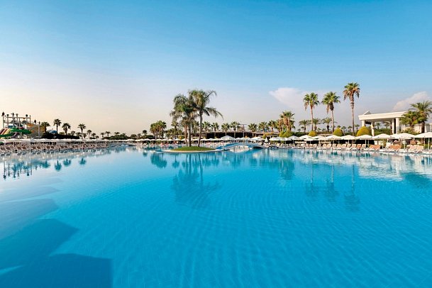 Miracle Resort