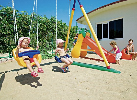 Febeach Hotel
