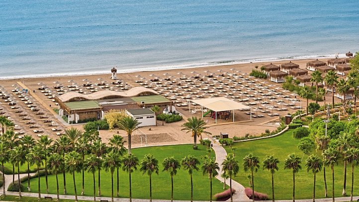 Lara Barut Collection