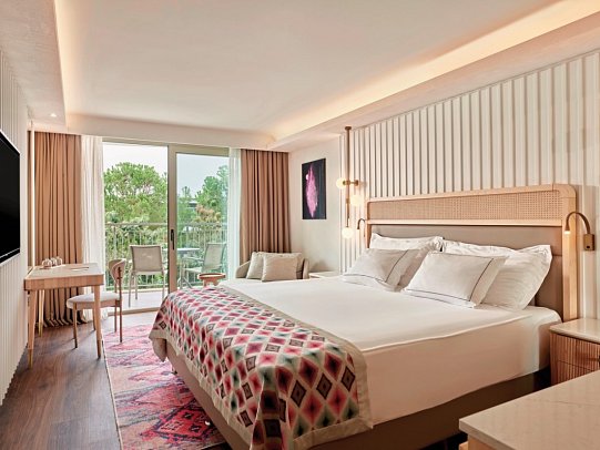 Lara Barut Collection - Wohnbeispiel Deluxe Gartenzimmer (Zimmercodierungen DD1, DC2 & FD1)