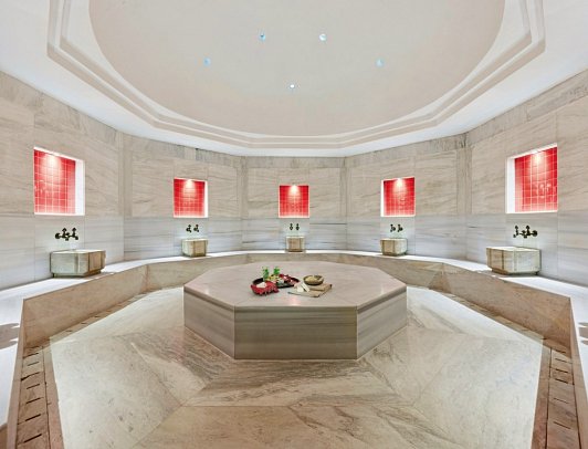 Lara Barut Collection