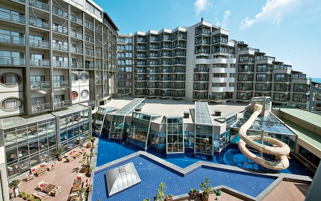 Limak Lara De Luxe Resort