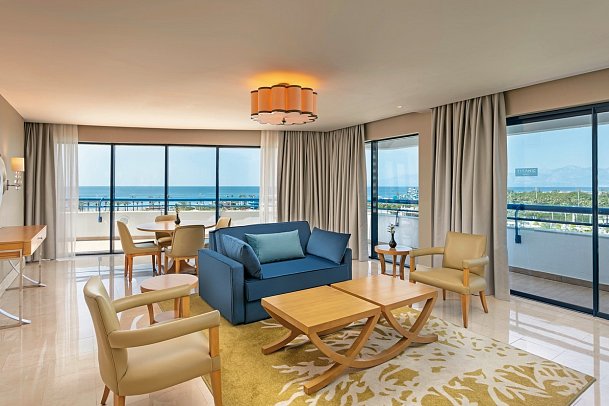 Titanic Deluxe Lara - Wohnbeispiel Juniorsuite (Zimmercodierung JBC)