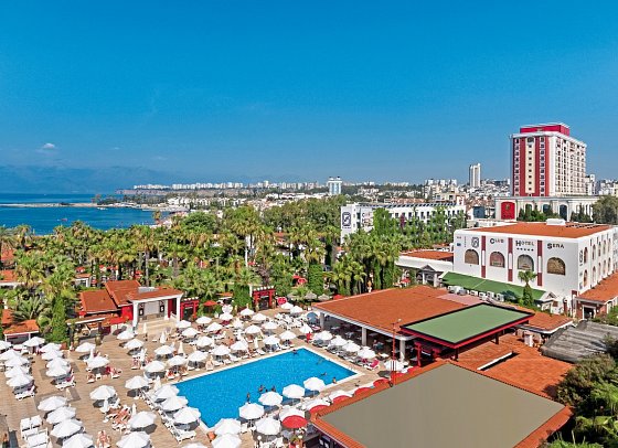 Club Hotel Sera