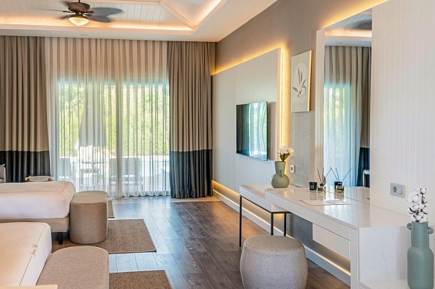 Royal Wings Hotel - Wohnbeispiel Standard Lagoon Suite (Zimmercodierung WBQ)