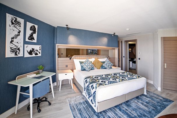 Royal Wings Hotel - Wohnbeispiel Juniorsuite Meerblick (Zimmercodierung JBM)