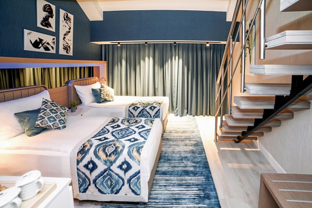 Royal Wings Hotel - Wohnbeispiel Maisonette (Zimmercodierungen MBL & MBM)