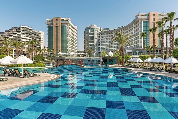 Sherwood Exclusive Lara