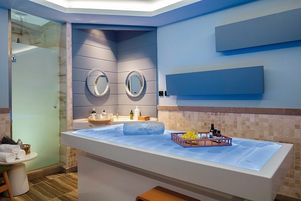 Nirvana Cosmopolitan