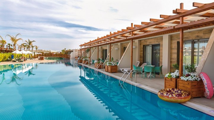 Baia Lara - Wohbeispiel Familienzimmer See-Haus