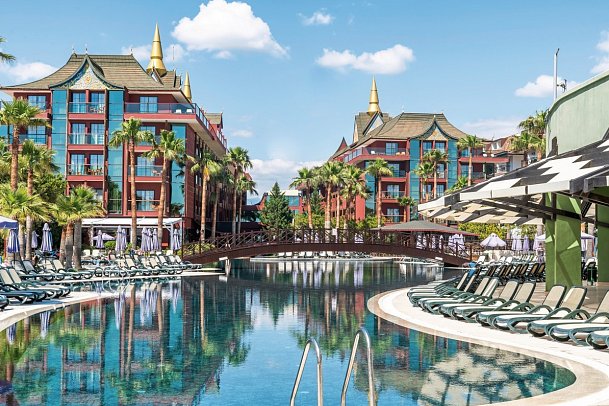 Siam Elegance Hotels & Spa