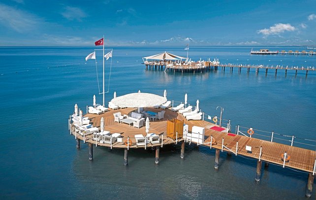 Calista Luxury Resort