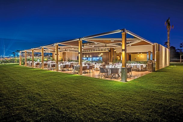 Calista Luxury Resort