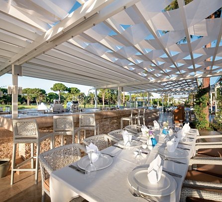 Cornelia Diamond Golf Resort & Spa - Restaurantterasse Azure Villas