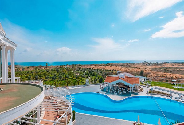 Roma Beach Resort & Spa