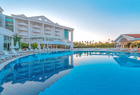 Roma Beach Resort & Spa