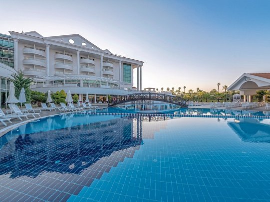 Roma Beach Resort & Spa