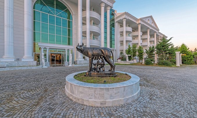 Roma Beach Resort & Spa