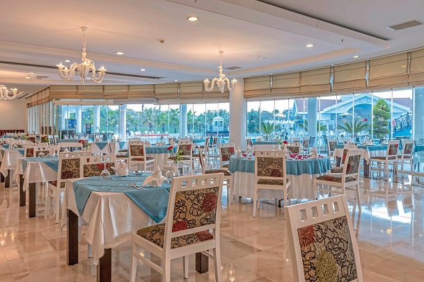 Roma Beach Resort & Spa