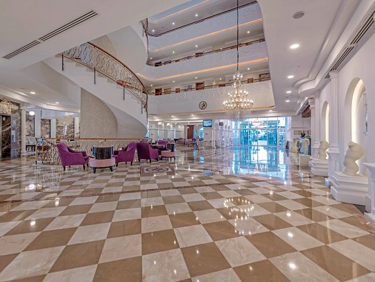 Roma Beach Resort & Spa