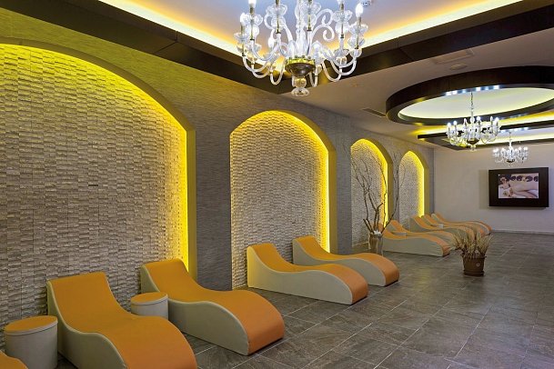 Roma Beach Resort & Spa