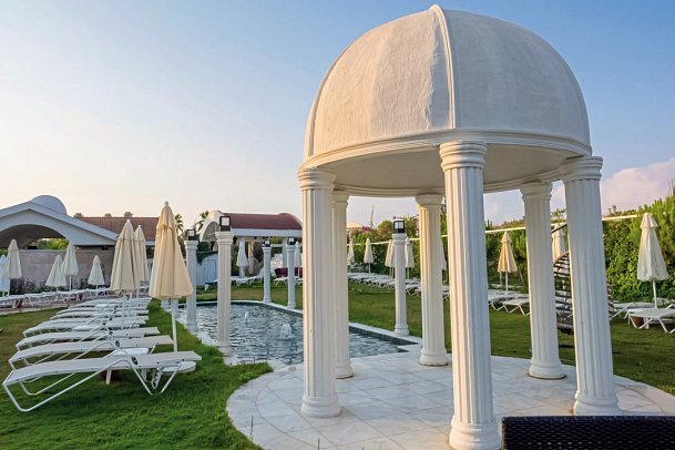 Roma Beach Resort & Spa