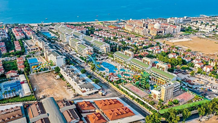 Crystal Waterworld Aqua Collection