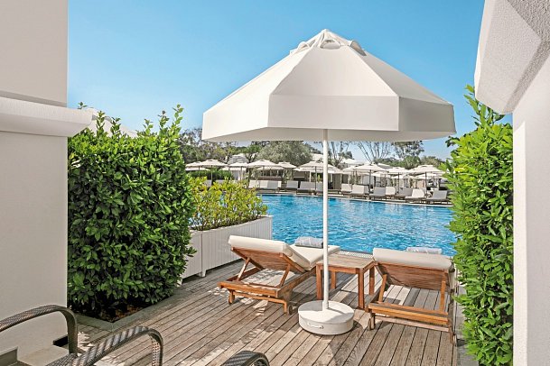 Titanic Deluxe Golf Belek - Wohnbeispiel Familienzimmer Swim-Up