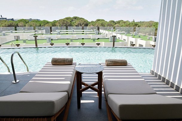 Ethno Belek - Wohnbeispiel Doppelzimmer Deluxe Swim Up Waldblick