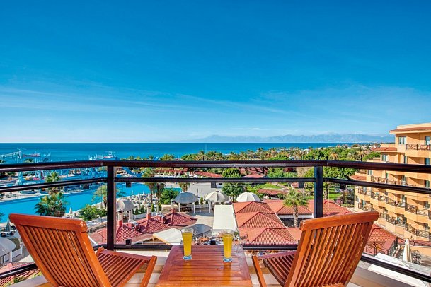 Asteria Family Resort Belek - Wohnbeispiel Doppelzimmer Meerblick Aqua (Zimmercodierungen DBM & DCM)