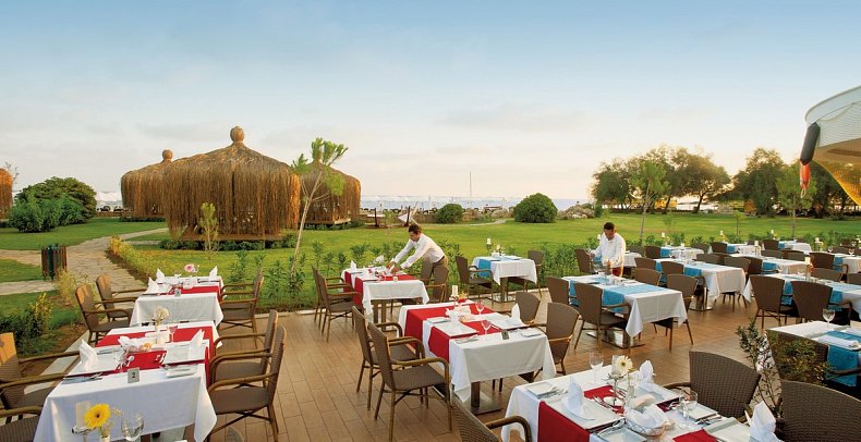 Crystal Tat Beach Pearl Collection