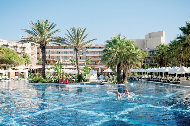 Crystal Tat Beach Pearl Collection