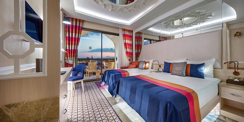 Granada Luxury Belek - Wohnbeispiel Doppelzimmer Poolseite