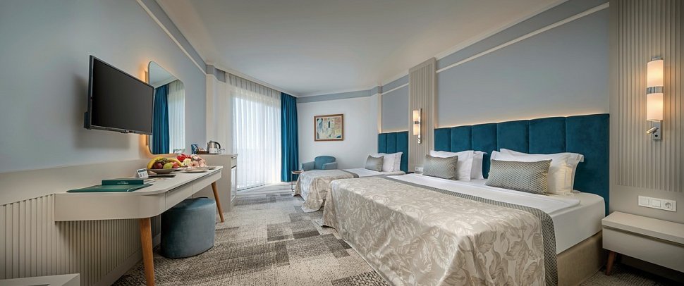 Pine Beach Belek - Wohnbeispiel Hauptgebäude seitlicher Meerblick (Zimmercodierungen DBN & DCN)