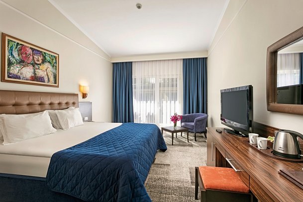 Pine Beach Belek - Wohnbeispiel Doppelzimmer Club (Zimmercodierungen DL1 & DC2)